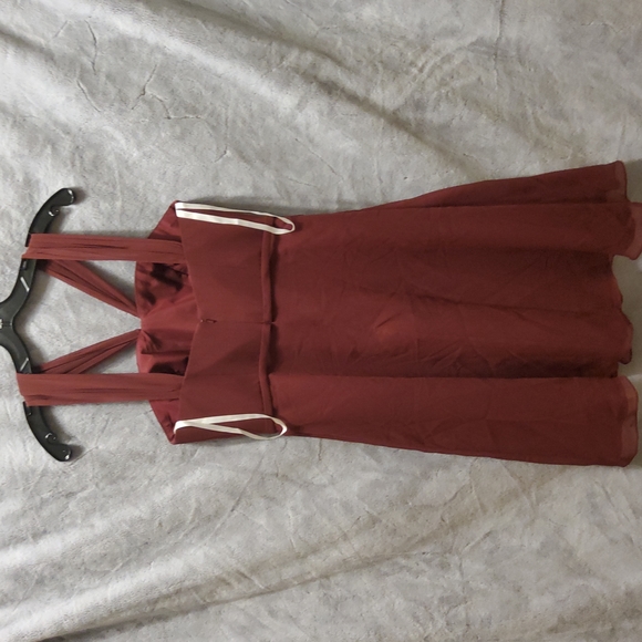 Party dress/Prom dress by David Bridal - Picture 2 of 8